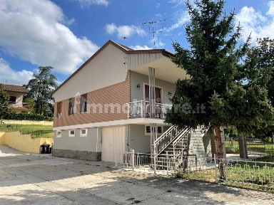 Terratetto unifamiliare 136 m², buono stato, Chiabotto, San Giorgio Monferrato