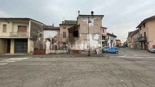Sale, VIA MANZONI, 16
