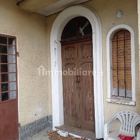 Terratetto unifamiliare 189 m², da ristrutturare, Lu, Lu e Cuccaro Monferrato