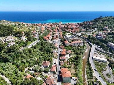 San Lorenzo al Mare, Via Pietrabruna, 143