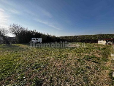 Terratetto unifamiliare 110 m², buono stato, Capraglia, Isola Sant'Antonio