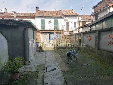 Terratetto unifamiliare 163 m², da ristrutturare, Castellazzo Bormida