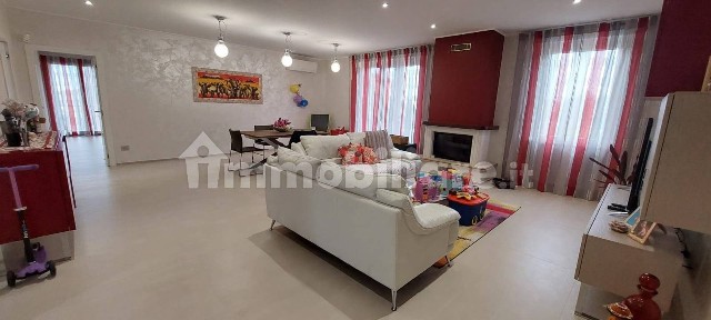 Appartamento via 1 Maggio, Centro, Camporosso