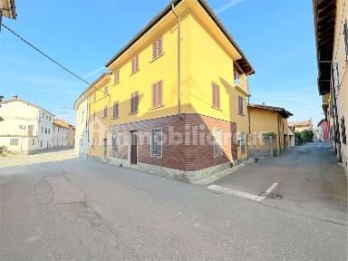 Terratetto unifamiliare 192 m², buono stato, Fresonara