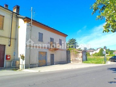 Terratetto unifamiliare via Madonnina, Madonnina, Serralunga di Crea