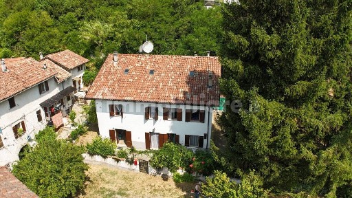 Cremolino, Via Piazze, 48