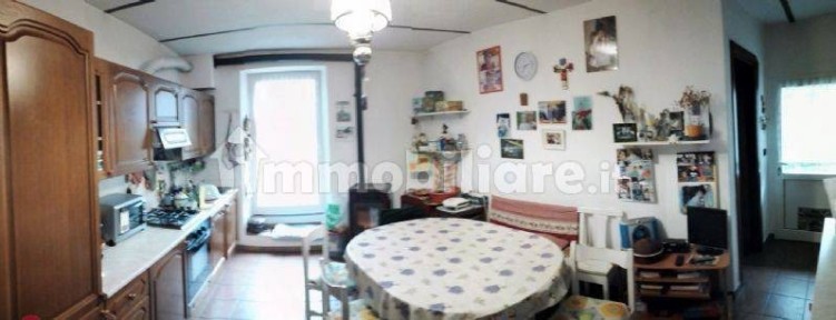 Terratetto unifamiliare 320 m², buono stato, Centro, Bosio