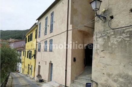 Appartamento all'asta via Edmondo de Amicis, Pontedassio