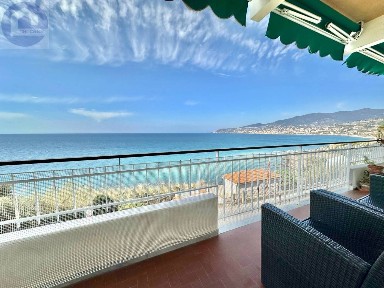 Sanremo, La Brezza - Tre Ponti, Corso Giuseppe Mazzini, 531