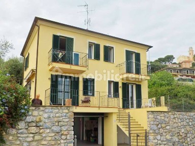 Diano Castello, Strada Monterosso, 1/B