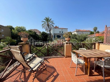 Quadrilocale via Vittorio Veneto, Centro, Bordighera