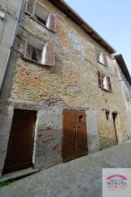 Terratetto unifamiliare 120 m², da ristrutturare, Ponzone