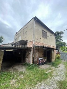 Terratetto unifamiliare 126 m², da ristrutturare, Centro, Tortona