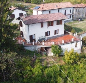 Terratetto unifamiliare 165 m², buono stato, Bagni, Acqui Terme