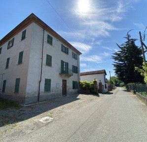 Terratetto plurifamiliare 290 m², buono stato, Strevi