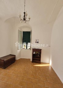 Trilocale via Tapoletti 28, Centro Storico, Sanremo
