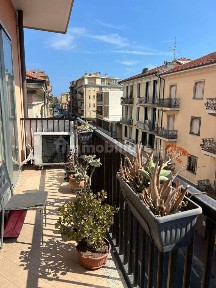 Trilocale via Colonnello Aprosio, Centro, Vallecrosia