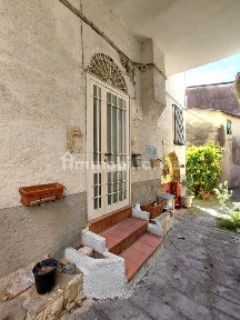 Imperia, Via degli Orti, 46
