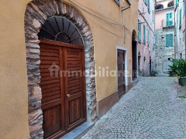 Trilocale via Giuseppe Garibaldi 2, Centro, Borgomaro