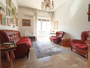 Quadrilocale viale John Fitzgerald Kennedy 88, Centro, Diano Marina