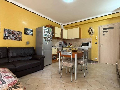 Trilocale via Roma 47, Centro Città, Ventimiglia