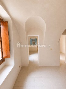 Bordighera, Via San Nicolò, 9