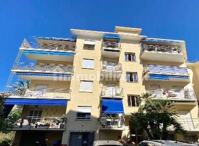 Bilocale via Guglielmo Marconi, Centro, Bordighera
