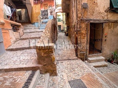 Sanremo, Centro Storico, Via Riccobono, 4