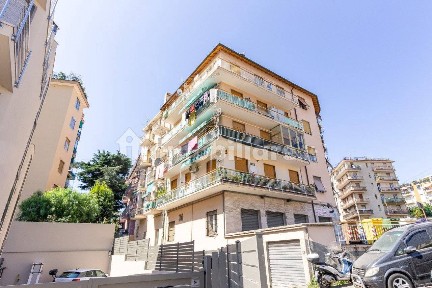Bilocale via Aurelia Ponente, 93, Centro, Taggia