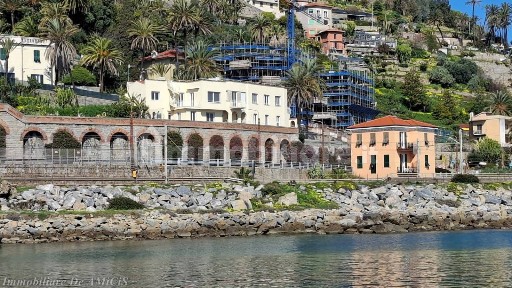 Trilocale via Charles Garnier 54, Centro Storico, Sant'Ampelio, Bordighera
