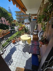 Bilocale via Aurelia 24, Piani di Borghetto, Ospedale, Bordighera