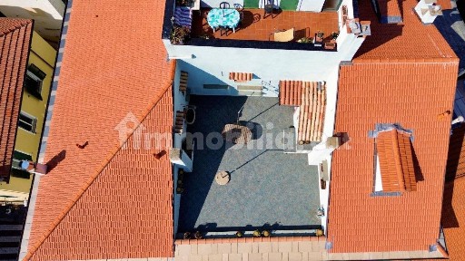 Imperia, Piazza Nino Bixio, 4