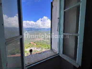 Trilocale piazza Castello 9, Perinaldo