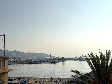 Bilocale buono stato, secondo piano, Porto Vecchio, Sanremo