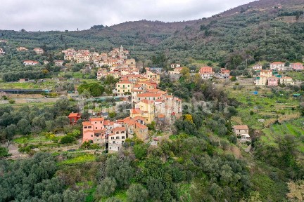Appartamento via degli Orti 26, Moltedo, Montegrazie, Imperia