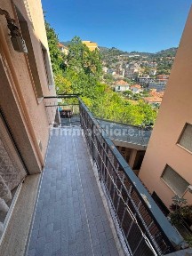 Quadrilocale via Dante Alighieri 321, Borgo, Sanremo