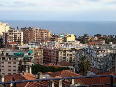 Trilocale via duca degli abruzzi, 82, San Martino - Villetta, Sanremo