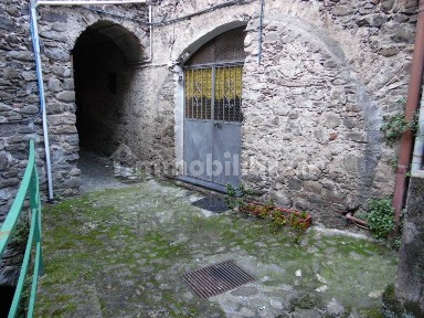 Quadrilocale corso Lodovico Isnardi 5, Centro, Pigna