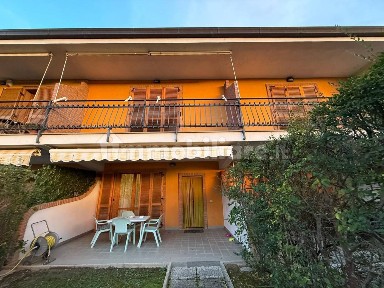 Villa a schiera via della Madonnella, Taizzano, Narni