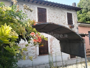 Villa a schiera via Narni, Polymer - Collescipoli, Terni