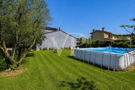 Villa unifamiliare via Summano, Caldogno Rettorgole Cresole, Caldogno