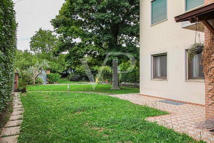 Villa bifamiliare Strada Marosticana 256, Marosticana - Polegge, Vicenza