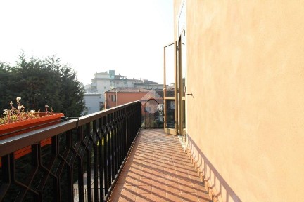 Villa bifamiliare via Giacomo Medici 82, San Bortolo, Vicenza