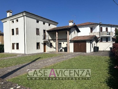 Villa unifamiliare via Roma 21, Centro, Camisano Vicentino