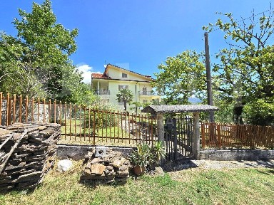 Villa bifamiliare via Fonte Salomone, 9, Isernia