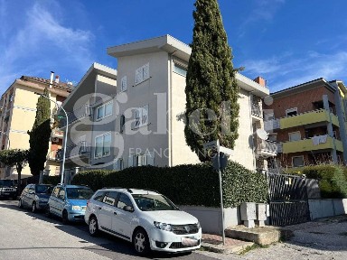Villa unifamiliare via Fernando Formichelli, 7, Centro, Isernia