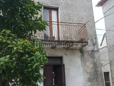 Villa unifamiliare via Del Popolo, 36, Macchia d'Isernia