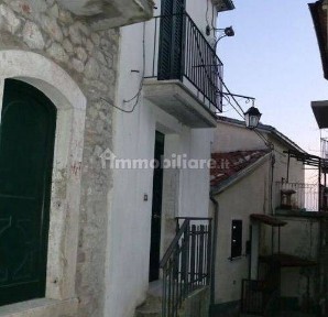 Villa unifamiliare via Fraz, San Vittorino, Cerro al Volturno