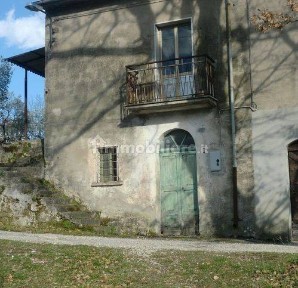 Villa unifamiliare via Ialimiti, Rocchetta Alta, Rocchetta a Volturno