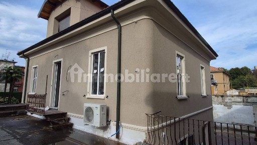 Cantù, Via Ettore Brambilla, 2